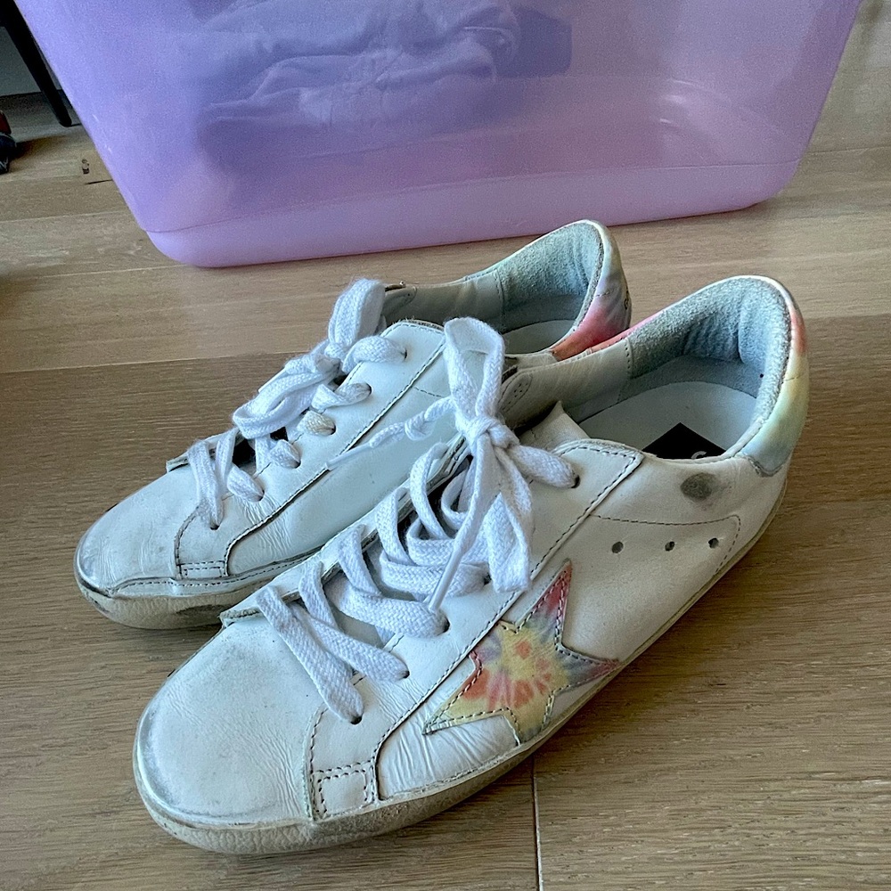 Golden Goose Sneakers